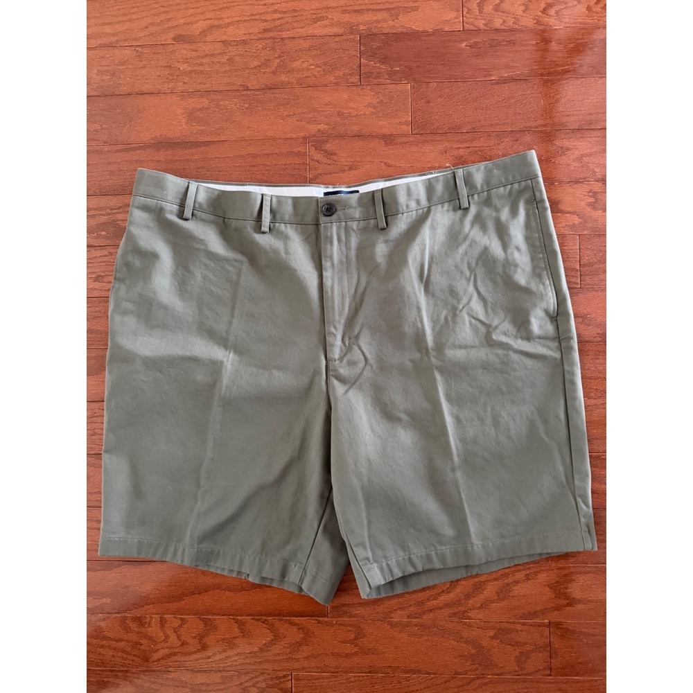 Lands End Men's Shorts Sz 46 Traditional Fit Khaki Green  100% Cotton Flat Front